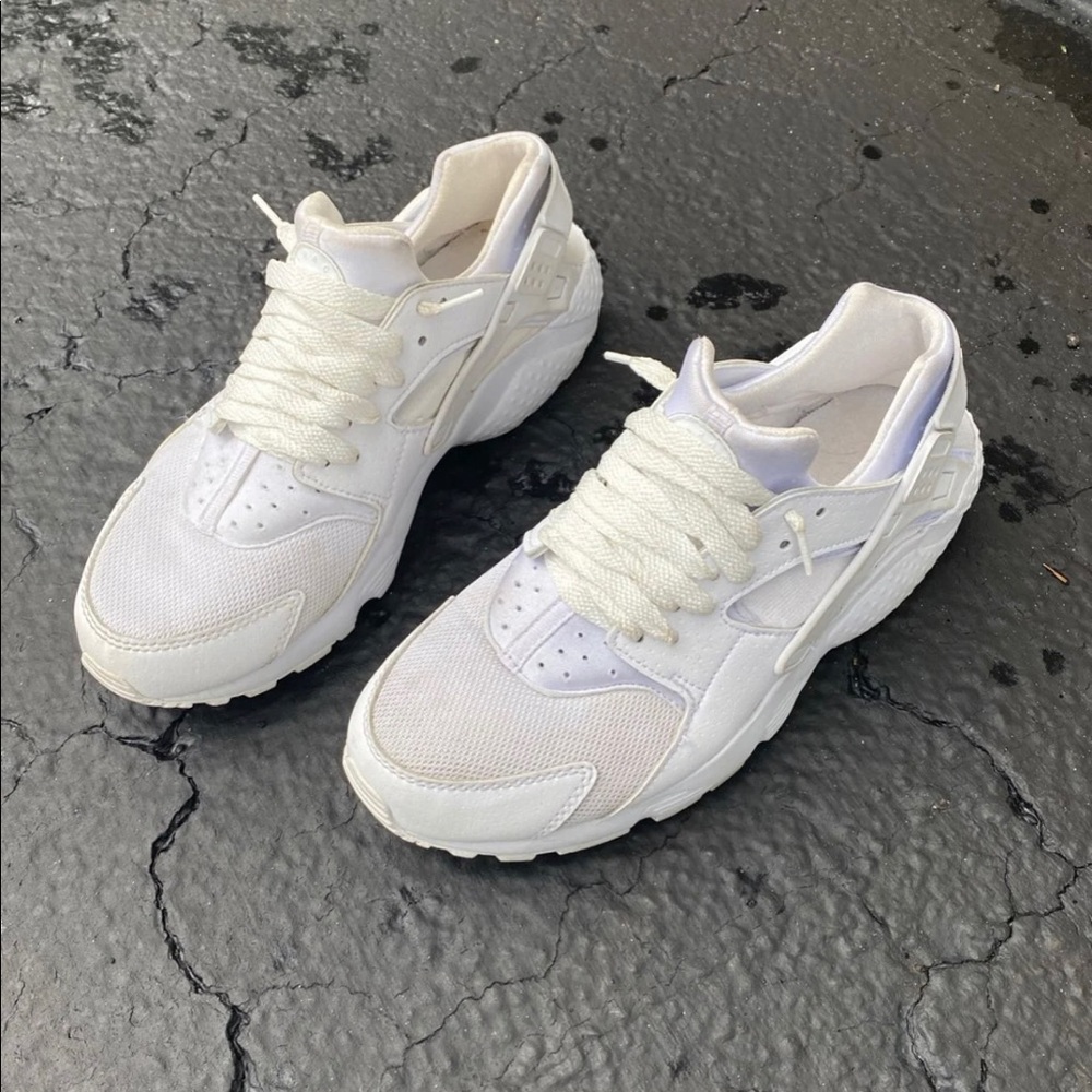 Nike Huaraches - size 6.5